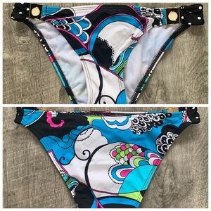 NWT Raisins Floral/Paisley Hipster Bikini Bottoms